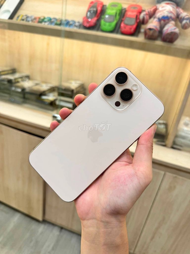 Apple iPhone 16 Pro Max 256GB Vàng đồng Đã sử dụng. Mua bán Điện thoại tại Quận Đống Đa Hà Nội được đăng bởi Hội Đồ Điện Tử hình 1