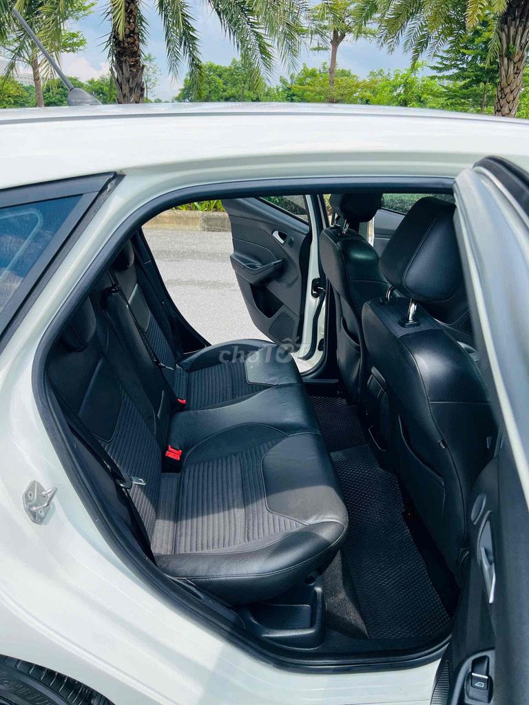 Tôi cần bán chiếc xe Ford Focus Sport 2018 1.5AT. Mua bán Ô tô tại Quận Thanh Xuân Hà Nội được đăng bởi Trịnh Quang Hưng hình 16
