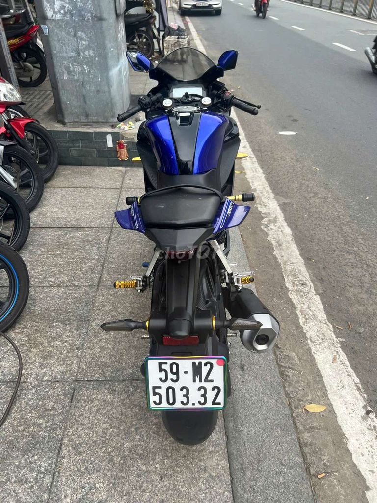 Yamaha r15 v3 150 2020 mới 90% Bstp chính chủ. Mua bán Xe máy tại Quận Tân Phú Tp Hồ Chí Minh được đăng bởi Tuanduy hình 6