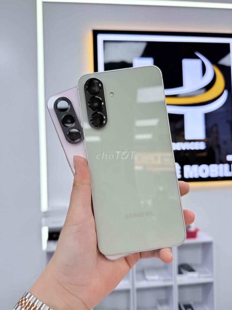 SAMSUNG A56-8/128G-VN-Còn BHH 2027-Cực Chất. Mua bán Điện thoại tại Thành phố Biên Hòa Đồng Nai được đăng bởi Mobile Di Động Biên Hoà hình 1