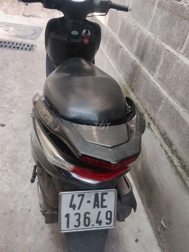 SYM Attila Victoria 125cc Đen, Xám