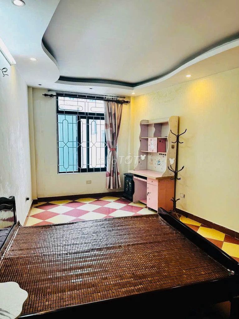 Cho thuê nhà nguyên căn phố Trần Đại Nghĩa, gần ĐH Bách Khoa