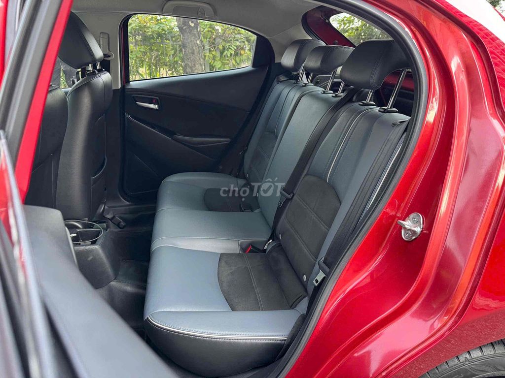 Mazda 2 Sport Luxury 2021 Đỏ 20.000 km. Mua bán Ô tô tại Quận Cầu Giấy Hà Nội được đăng bởi ngoc cuong hình 11