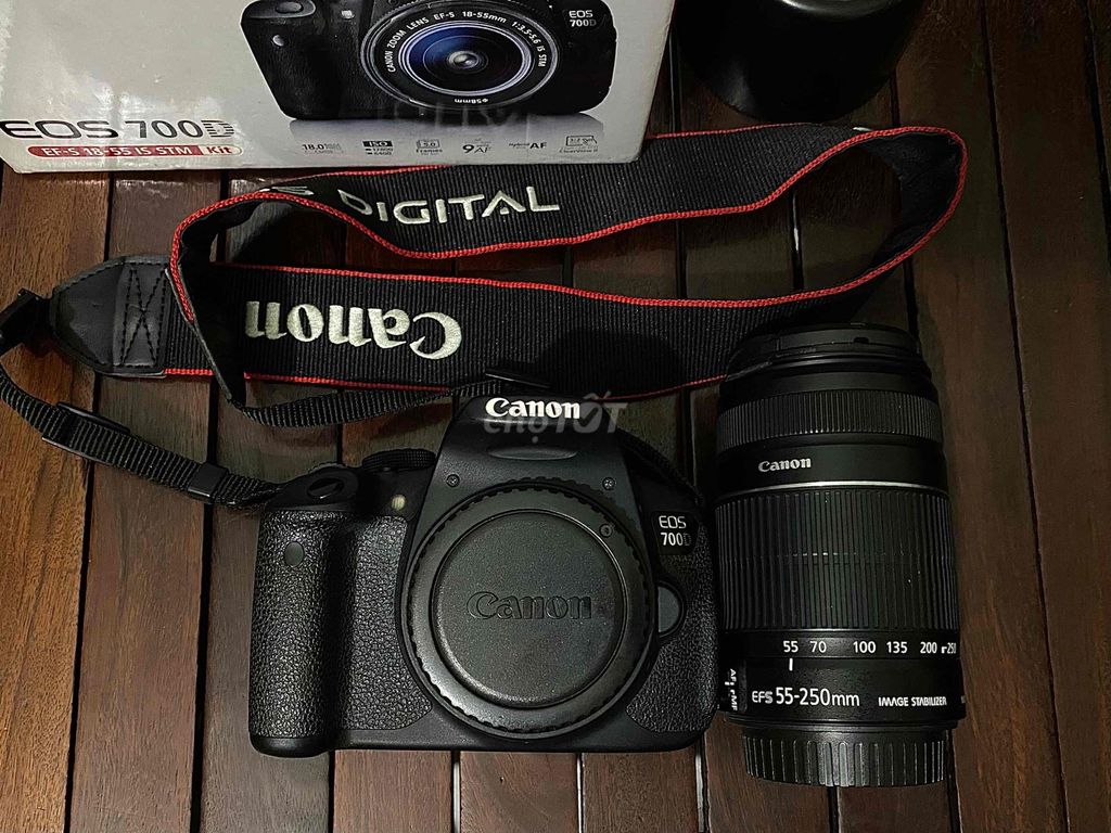 Canon EOS 700D + Lens EF-S 55-250mm f/4-5.6 IS II. Mua bán Máy ảnh, Máy quay tại Quận Tân Phú Tp Hồ Chí Minh được đăng bởi Thuỳ Linh hình 1