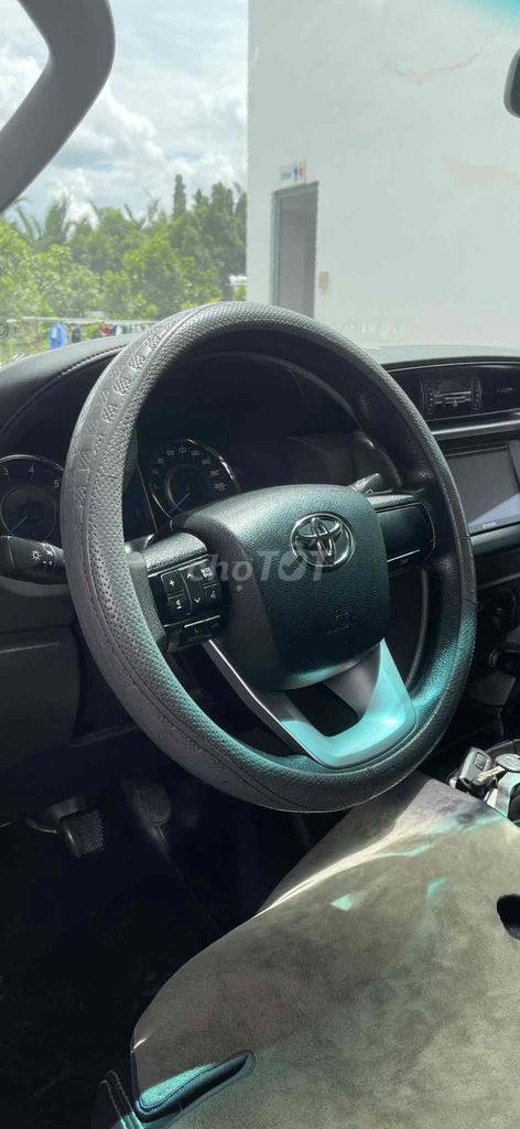 Toyota Fortuner 2020 2.4 MT số sàn Odo 155 ngàn km. Mua bán Ô tô tại Quận 7 Tp Hồ Chí Minh được đăng bởi trần tấn lộc hình 3