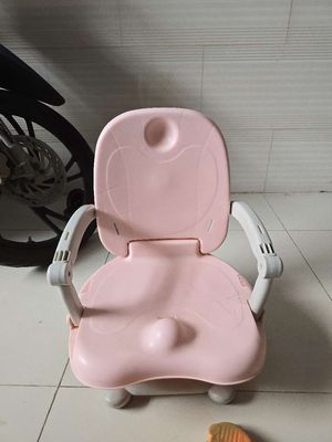 Ghế ngồi ăn cho bé. Mua bán Mẹ và bé tại Thành phố Biên Hòa Đồng Nai được đăng bởi Đăng Sơn