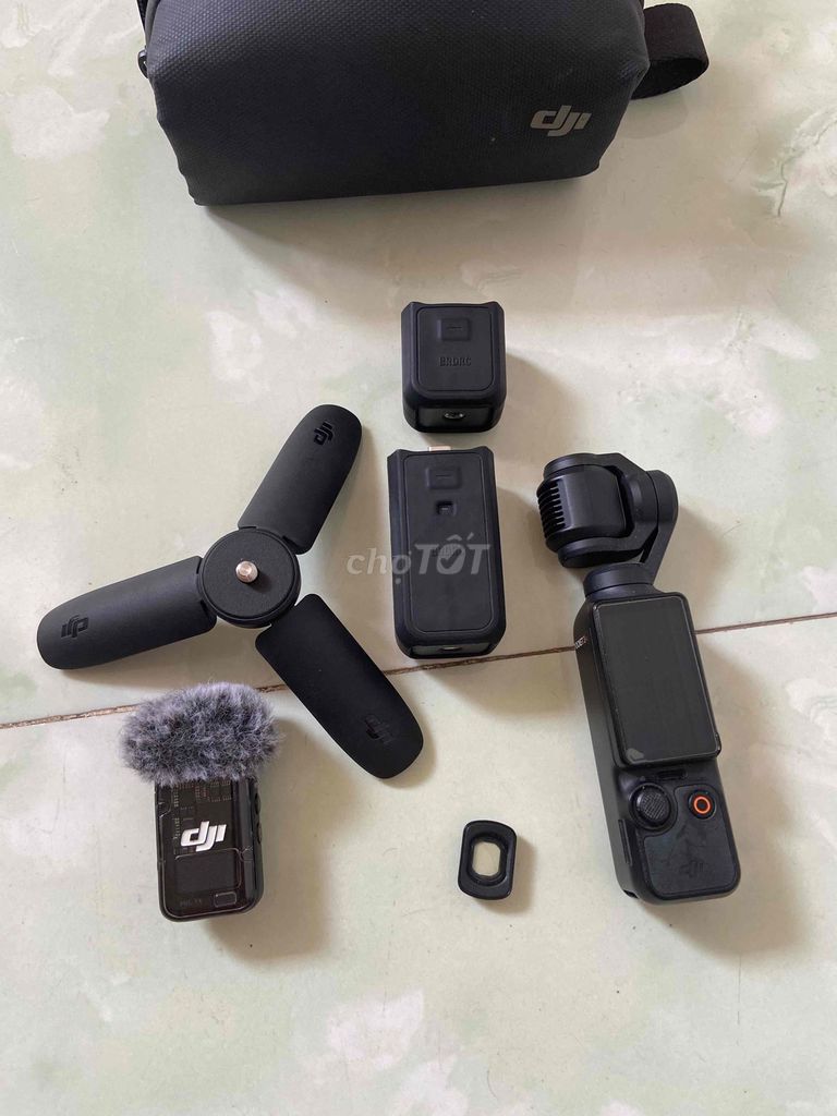 Camera hành trình DJI Pocket 3 Đen Combo. Mua bán Máy ảnh, Máy quay tại Thành phố Thủ Đức Tp Hồ Chí Minh được đăng bởi Đồ Công Nghệ  hình 1