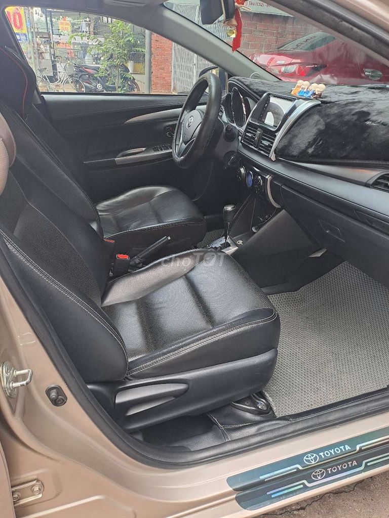Toyota Vios 2014 автоматическая КПП, песочно-желтый