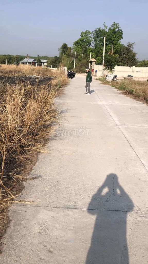 Đất Ngay Ngã Tư hòa lợi, gần chợ nhật huy,UBND Đường ĐT 741 Thị xã Bến Cát Bình Dương