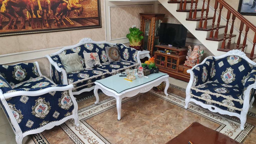 Combo nội thất tân cổ điển: Sofa, bàn ăn, kệ TV