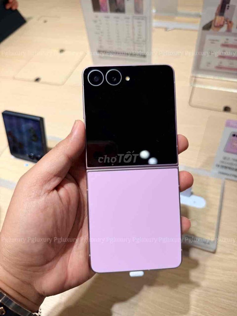 Samsung Galaxy Z Flip 8 Hồng, Trắng, Đen. Mua bán Điện thoại tại Quận 6 Tp Hồ Chí Minh được đăng bởi Nguyen hình 1