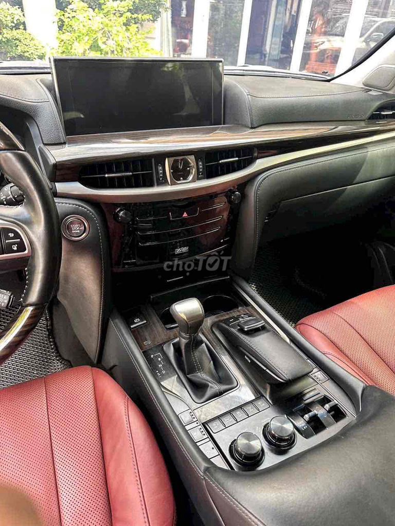 Lexus LX 2019 570 Super Sport - 45000 km. Mua bán Ô tô tại Quận 7 Tp Hồ Chí Minh được đăng bởi auto thanh tâm  hình 9