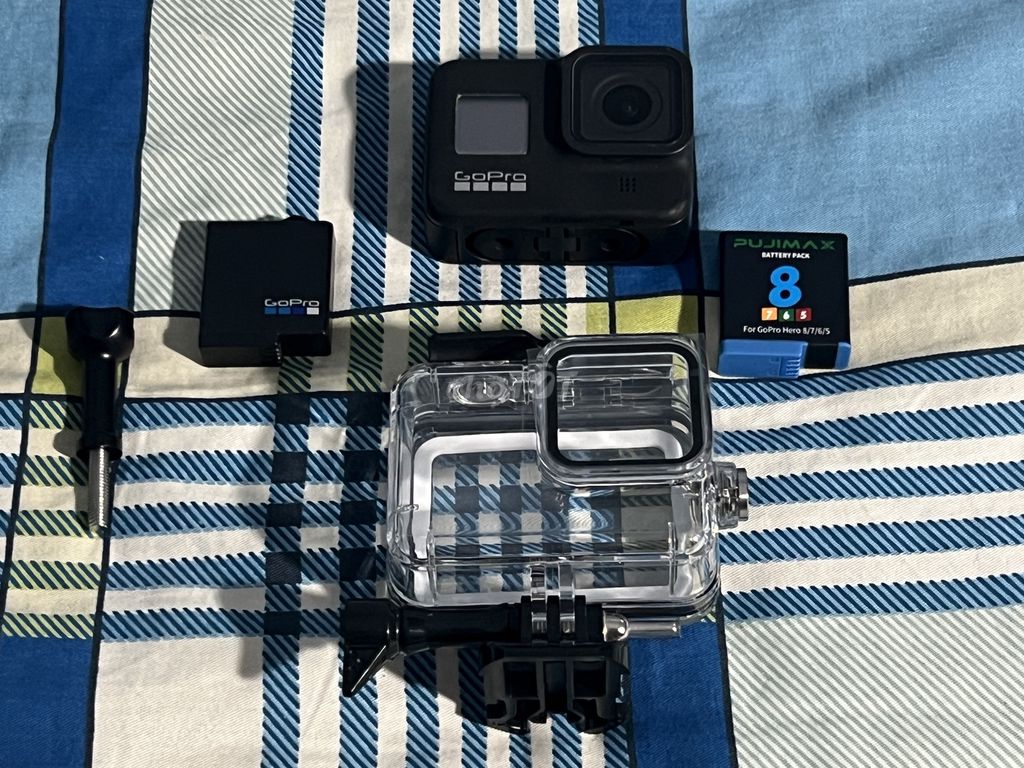Gopro 8 hộp chống nước kèm 2 pin. Mua bán Máy ảnh, Máy quay tại Quận 4 Tp Hồ Chí Minh được đăng bởi Nam H hình 1