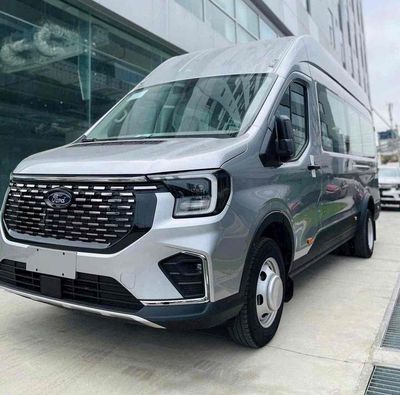 Ford Transit 2025 Premium 18 chổ. Mua bán Ô tô tại Quận Sơn Trà Đà Nẵng được đăng bởi Ford Đà Nẵng