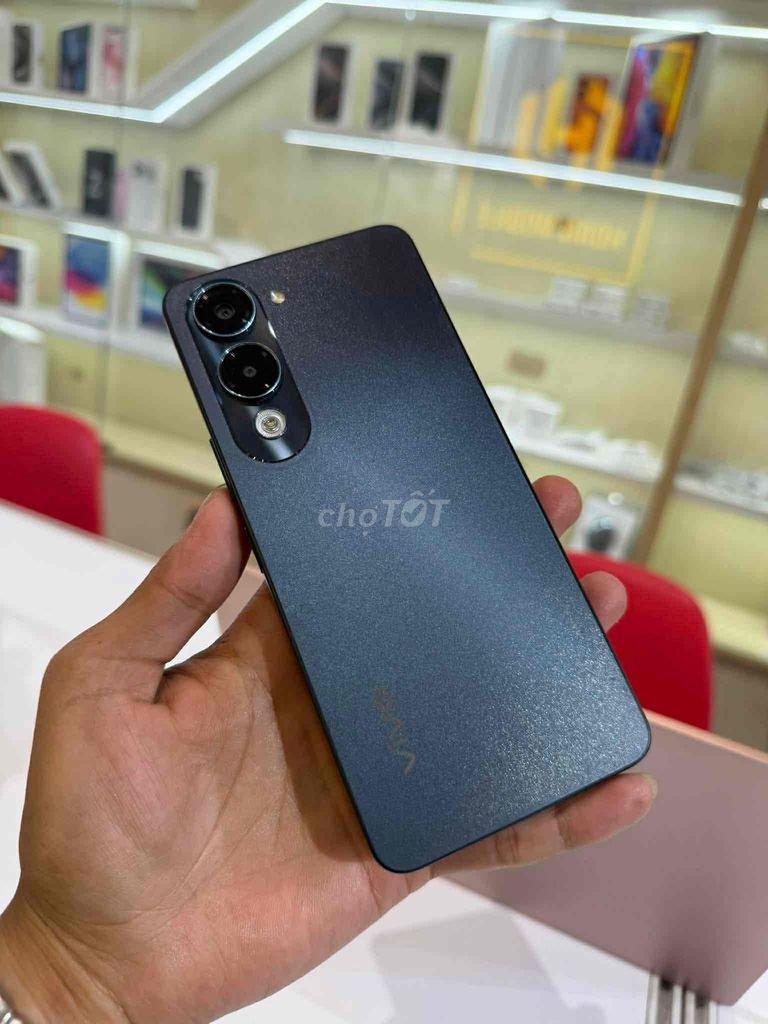 Vivo V04 128GB Đen. Mua bán Điện thoại tại Quận Gò Vấp Tp Hồ Chí Minh được đăng bởi Trần Hoàn hình 1
