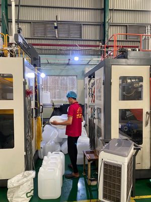 [NHÀ BÈ] TUYỂN TÀI XẾ XE TẢI DẤU C VÀ PHỤ XE