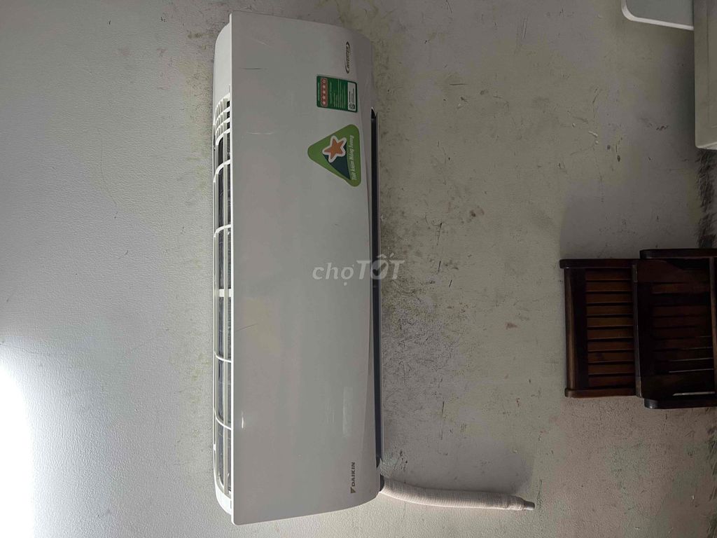 Thanh lí máy lạnh daikin inverter 1hp đẹp