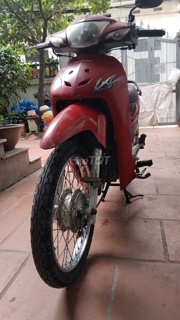 Xe số Honda Wave 100 màu đỏ đã qua sử dụng. Mua bán Xe máy tại Huyện Thanh Trì Hà Nội được đăng bởi Quốc Hiệu hình 6