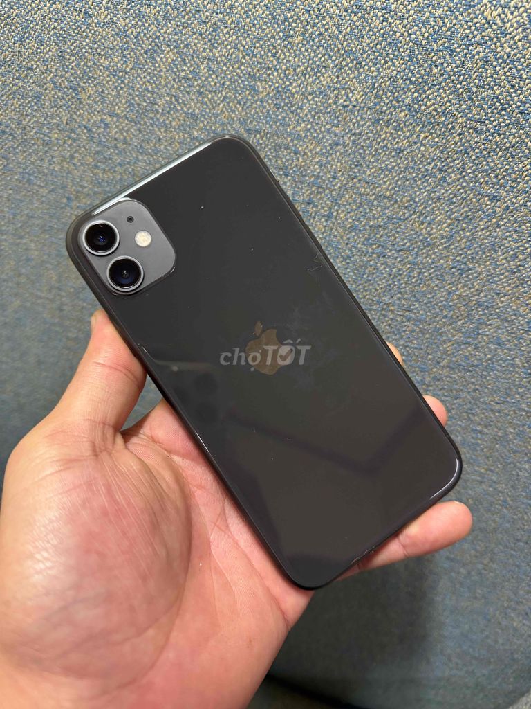 iPhone 11 64GB Đen. Mua bán Điện thoại tại Thành phố Đà Lạt Lâm Đồng được đăng bởi LỘC ĐÀ LẠT hình 1