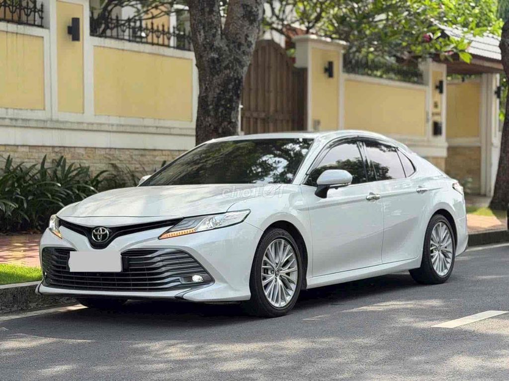 Toyota Camry 2.5Q 2019 xe full lịch sử hãng. Mua bán Ô tô tại Quận 1 Tp Hồ Chí Minh được đăng bởi Nguyên hình 1