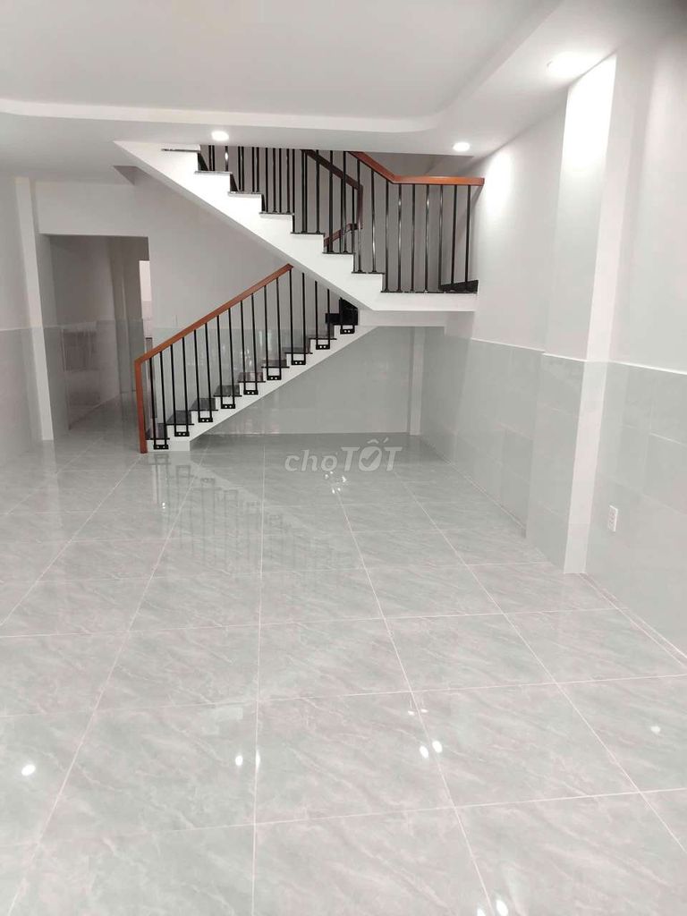 CHO THUÊ NHÀ NGUYÊN CĂN 1 TRỆT 1 LẦU, DT 4,5×20 CÓ 3PN,2WC. KHU CHỢ