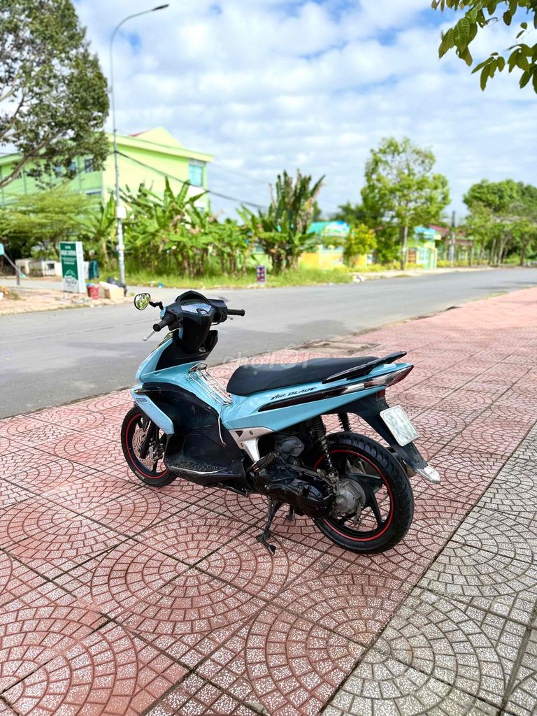 🛵Honda Air Blade 110 Máy Zin Cực Kỳ Êm. Mua bán Xe máy tại Huyện Phong Điền Cần Thơ được đăng bởi Danh Hà hình 5