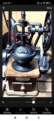 Máy xay hạt cafe bằng tay phong cách cổ điển. Mua bán Đồ sưu tầm, đồ cổ tại Quận 4 Tp Hồ Chí Minh được đăng bởi Nguyễn Nam