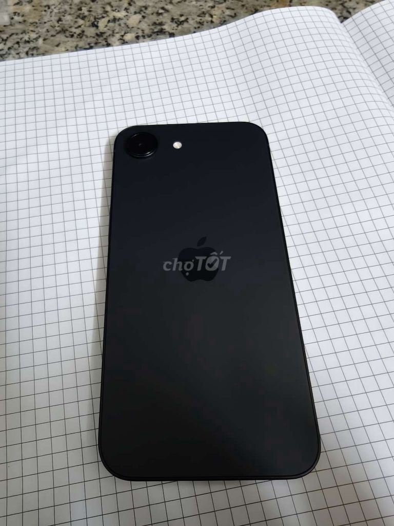 Apple iPhone 17e Đen Đã kích hoạt 7 ngày. Mua bán Điện thoại tại Thành phố Thủ Đức Tp Hồ Chí Minh được đăng bởi Tuấn hình 1