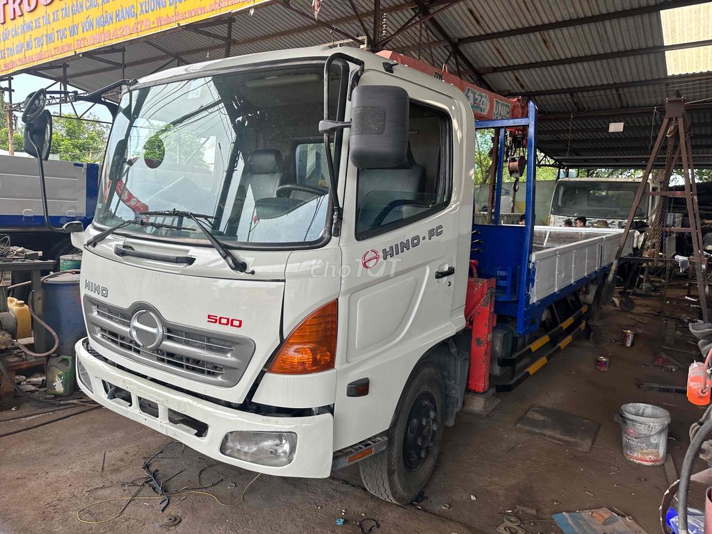 Xe cẩu HINO FC 2010 thùng 6.2m cẩu Unic 3 tấn