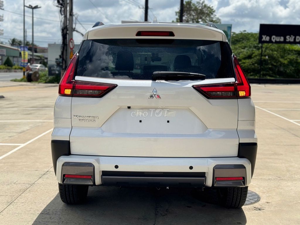 Xpander Cross NEW / Giảm 100% TB /Xe sẵn giao ngay. Mua bán Ô tô tại Quận 1 Tp Hồ Chí Minh được đăng bởi Nam Mitsubishi Quận 1 hình 6