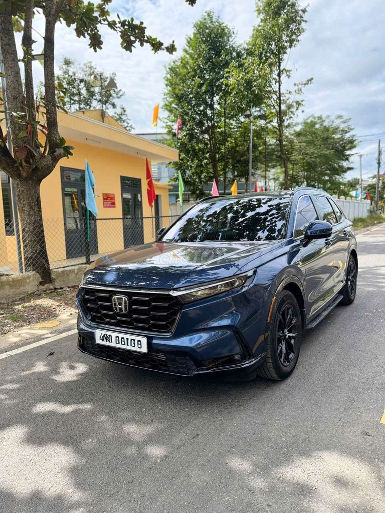 2025 L - 2000 km. Mua bán Ô tô tại Quận Cầu Giấy Hà Nội được đăng bởi oto lướt hà nội  hình 4