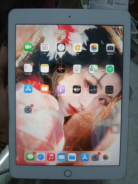 Apple iPad Gen 5 32GB Bạc Đã sử dụng. Mua bán Máy tính bảng tại Quận Ninh Kiều Cần Thơ được đăng bởi Hội Đồ Điện Tử hình 1