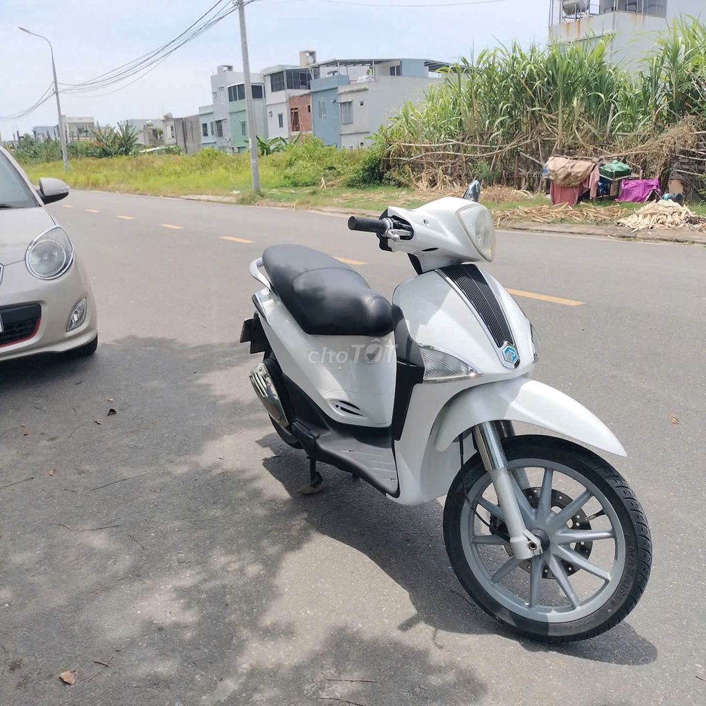 Bán xe Liberty như hình đăng. Mua bán Xe máy tại Quận Cẩm Lệ Đà Nẵng được đăng bởi 274 Đô Đốc Lân p.Hòa Xuân q.Cẩm Lệ hình 5