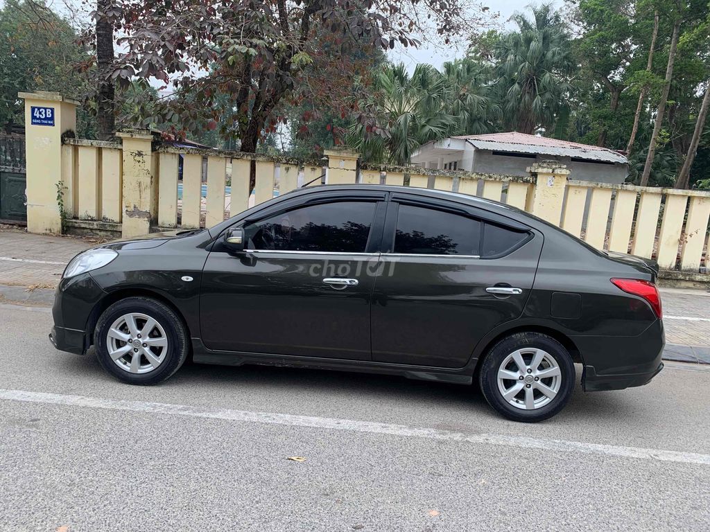 Nissan Sunny 2018 1.5 XV S premium rất mới