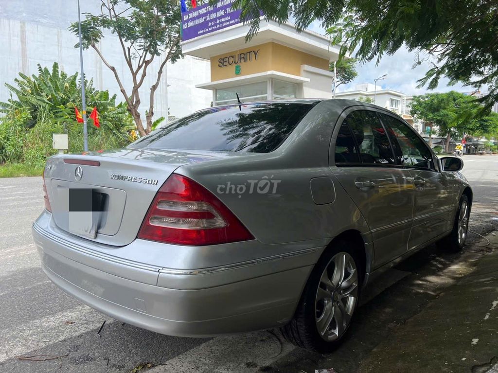 Mercedes C180-2004. Mua bán Ô tô tại Huyện Bình Chánh Tp Hồ Chí Minh được đăng bởi Hoàng Tú hình 3