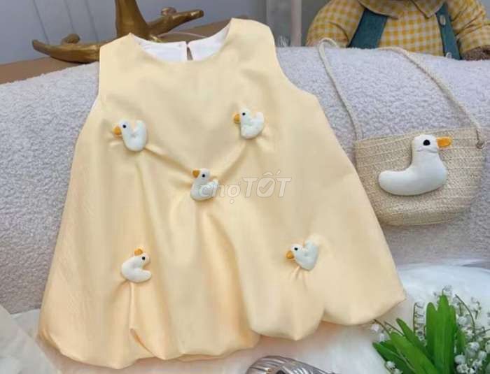 Đầm nữ Vải mềm mại Vàng nhạt. Mua bán Quần áo tại Huyện Đông Hưng Thái Bình được đăng bởi Hi si cồ nè hình 1