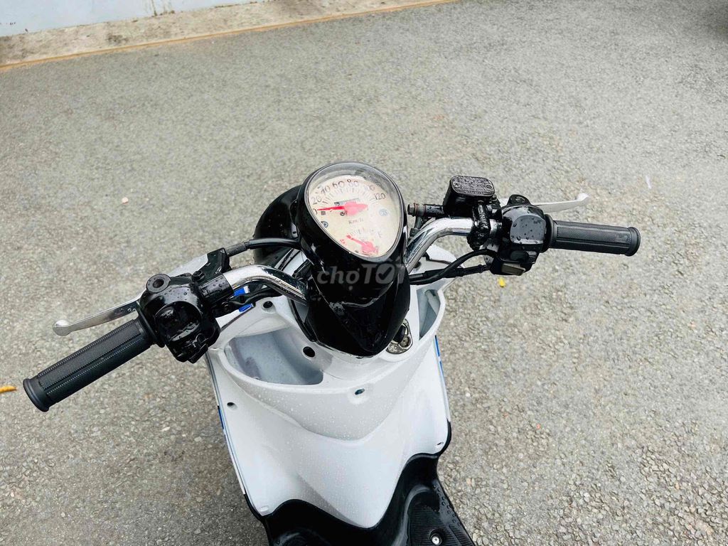 YAMAHA MIO CLASSICO 110cc NHẬP THÁI - Ghidong Trần. Mua bán Xe máy tại Quận Gò Vấp Tp Hồ Chí Minh được đăng bởi CẦM ĐỒ NĂM LINH hình 2