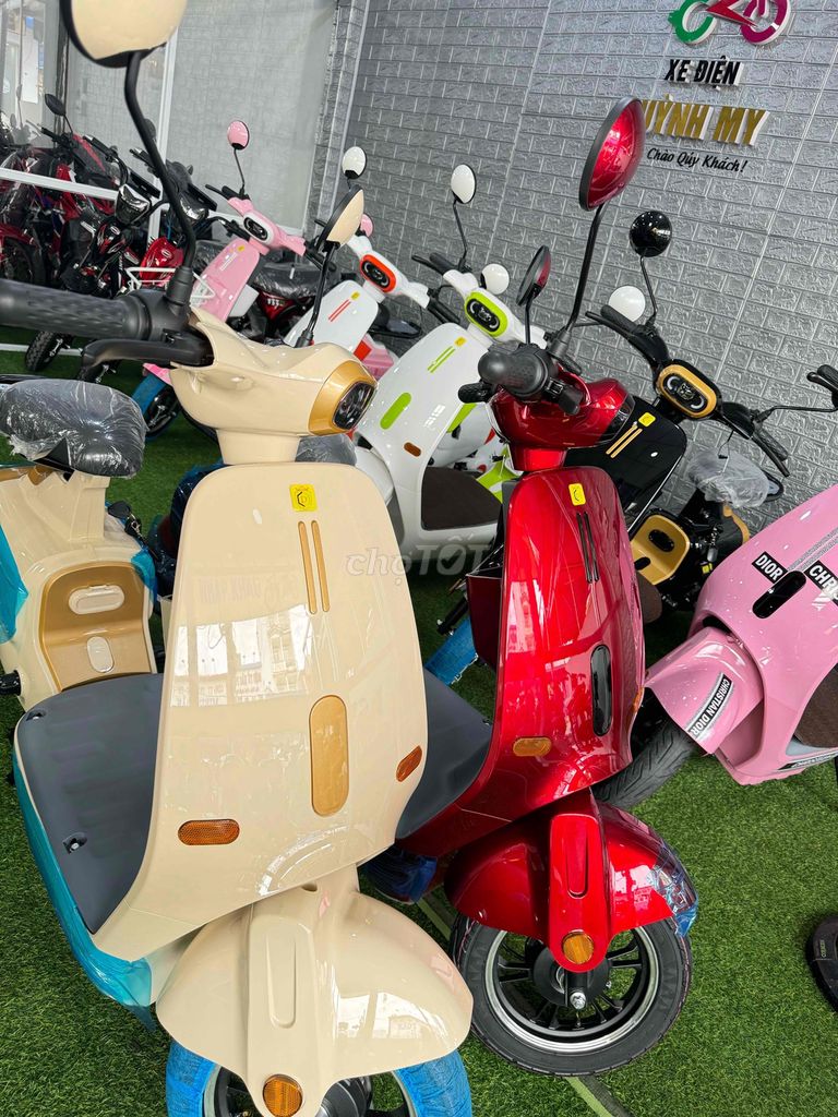 xe điện hot treng đủ màu fun phụ kiện có góp ođ🛵