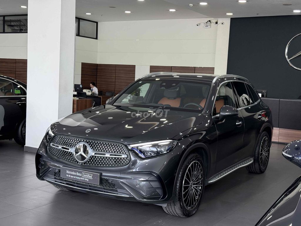 Mercedes Benz GLC 2023 - 800 km xám/ nâu. Mua bán Ô tô tại Quận Bình Tân Tp Hồ Chí Minh được đăng bởi Tuyết Nhung Mercedes Chính Hãng  hình 2