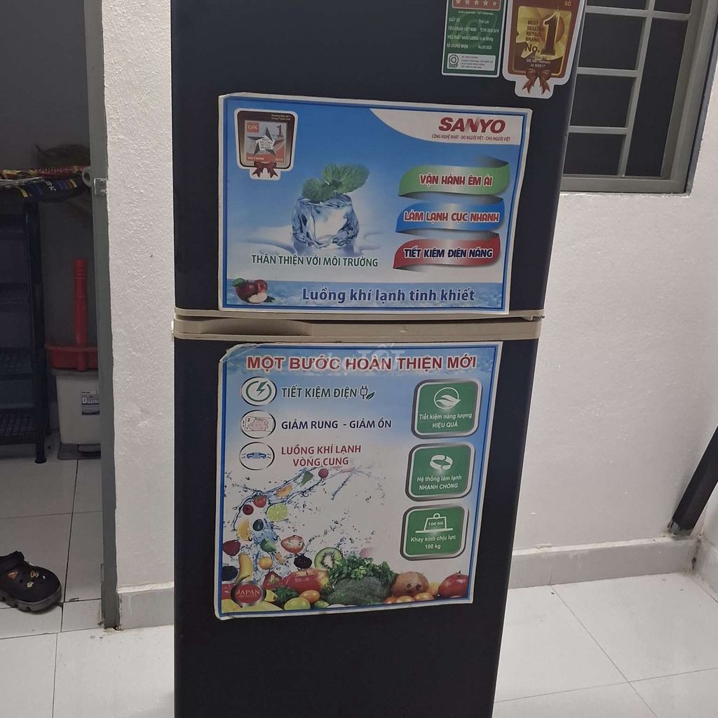 Tủ lạnh Sanyo 180kg Đen. Mua bán Tủ lạnh tại Quận Cẩm Lệ Đà Nẵng được đăng bởi Lan hình 1