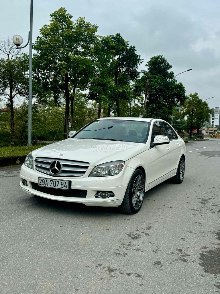 Mercedes-Benz C300Trắng Tự động. Mua bán Ô tô tại Huyện Đông Anh Hà Nội được đăng bởi vương văn chung  hình 2