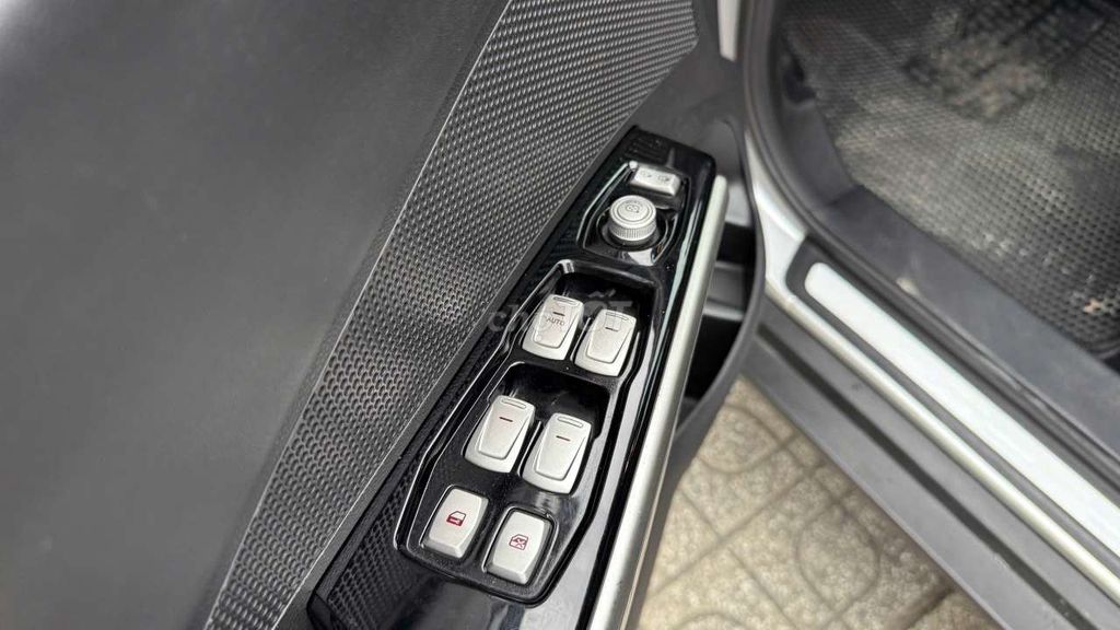 Suv nhỏ tự nhập khẩu giá rẻ. Mua bán Ô tô tại Thành phố Dĩ An Bình Dương được đăng bởi Huy Luân Auto hình 9