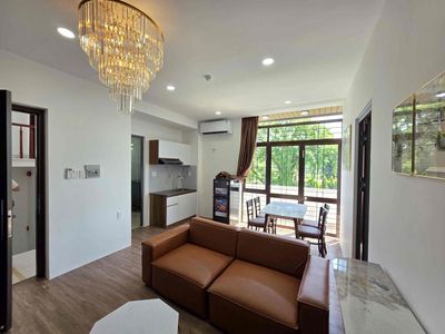 nhà đẹp vào ở ngay gần sân bay