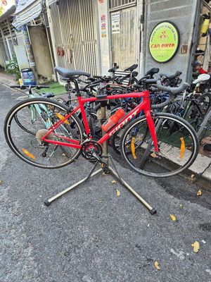 Cân bán xe giant contend 3 size M lươt 90%. Mua bán Xe đạp tại Huyện Hóc Môn Tp Hồ Chí Minh được đăng bởi mr phát