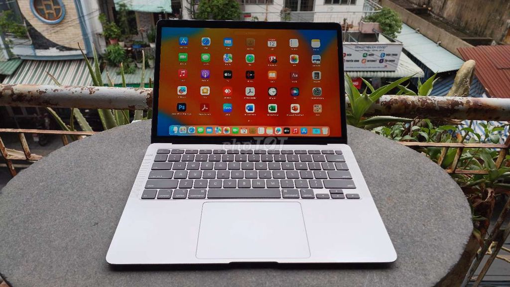 Macbook Air 2018 - CORE I5 - 256GB - PIN 8 GIỜ ạ. Mua bán Laptop tại Quận Gò Vấp Tp Hồ Chí Minh được đăng bởi Đỗ Thị Nguyên hình 1