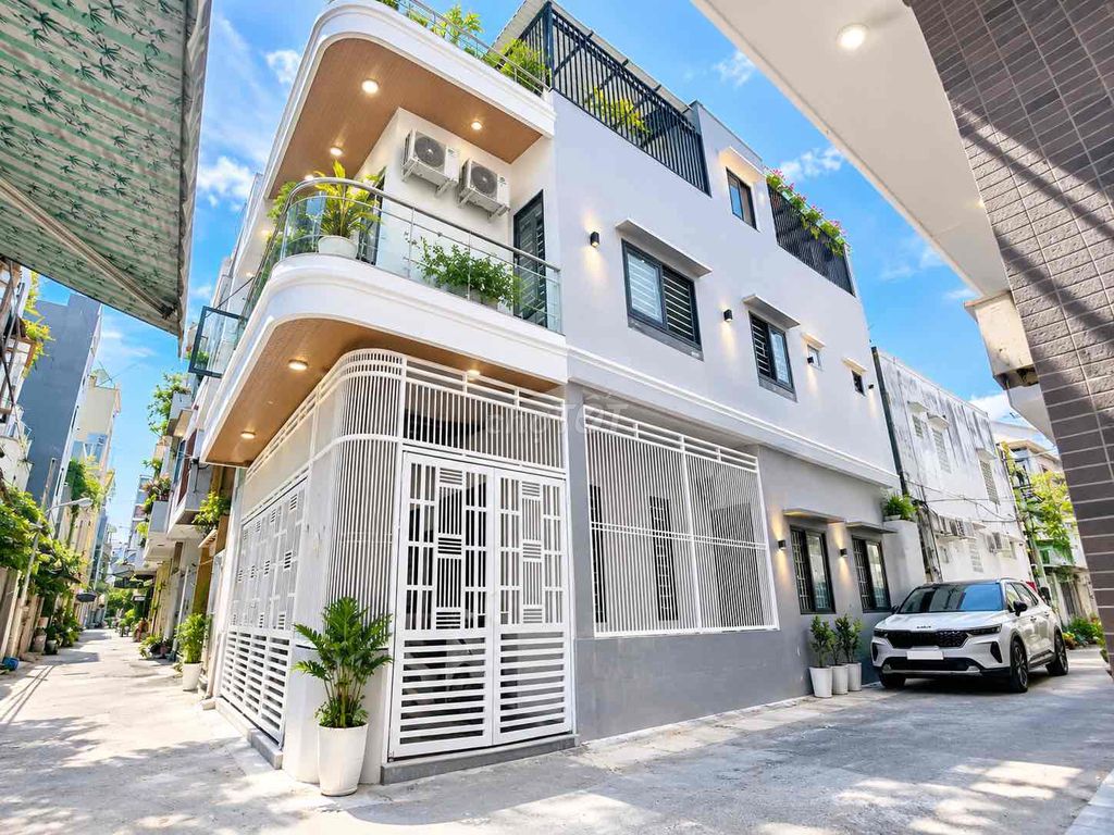 🔥 NHÀ 3 TẦNG LÔ GÓC 2 MẶT KIỆT – GẦN BIỂN – NGANG 6M 🔥  📐 75M² – ngang