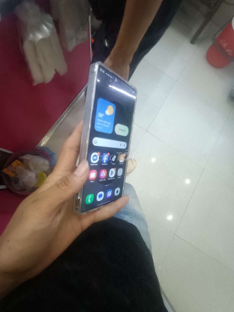 Samsung S25 Ultra Trắng Máy zin. Mua bán Điện thoại tại Huyện Yên Dũng Bắc Giang được đăng bởi chu ngọc tài hình 1