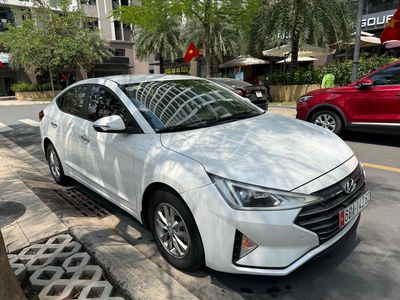 Hyundai Elantra 2019 Trắng 98.000 km
