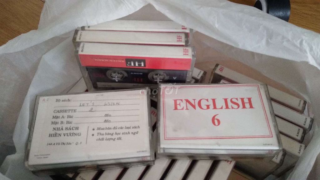 Băng cassette Sony Nhựa Trắng. Mua bán Sở thích khác tại Quận Gò Vấp Tp Hồ Chí Minh được đăng bởi tran hung hình 1