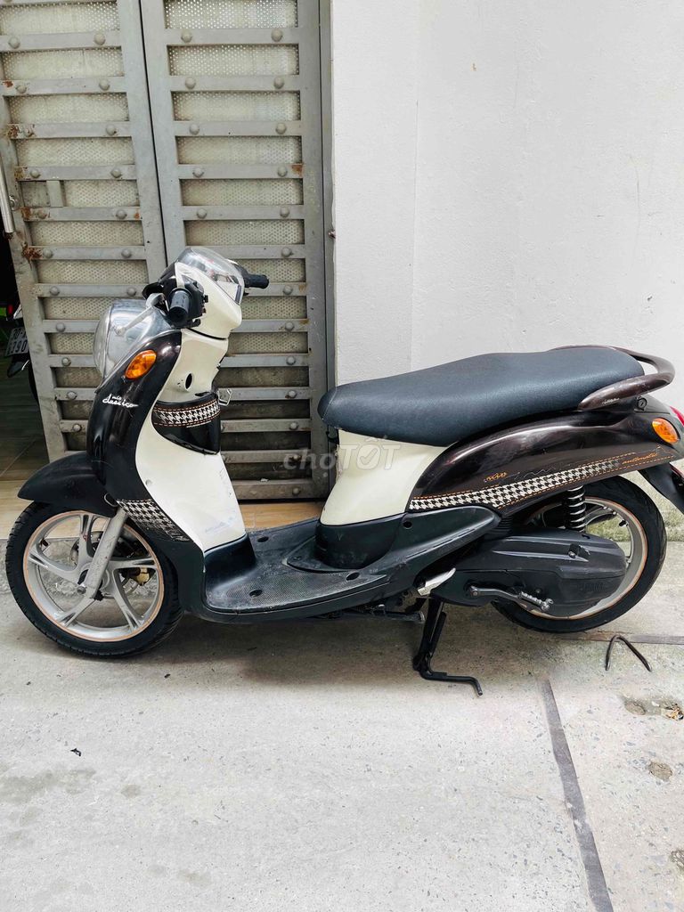 Xe Mio Classico Đẹp ,Chạy Rất Ngon Bốc. Mua bán Xe máy tại Quận Cầu Giấy Hà Nội được đăng bởi Hoàng hiển hình 2